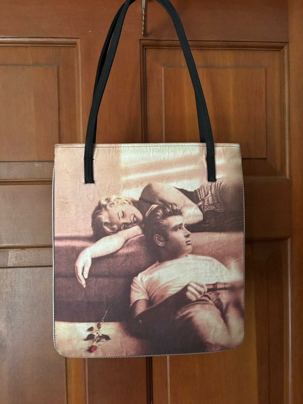 Vintage handbag depicting Marilyn Monroe and James Dean.